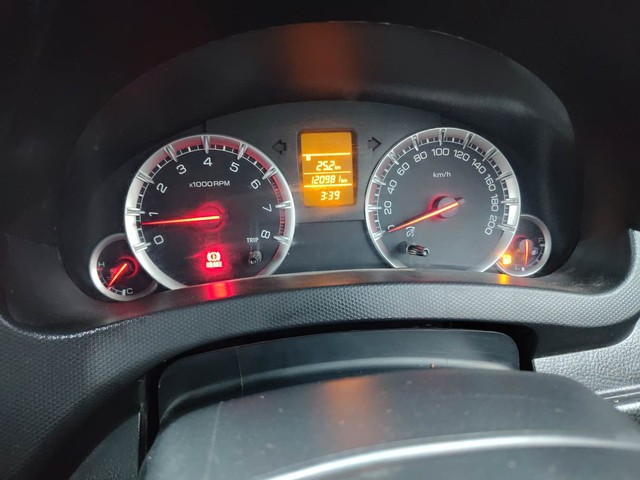 Second-hand 2014 Maruti Suzuki Swift VXI for sale in Visakhapatnam-13