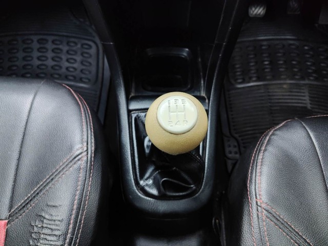 Second-hand 2014 Maruti Suzuki Swift VXI for sale in Visakhapatnam-12