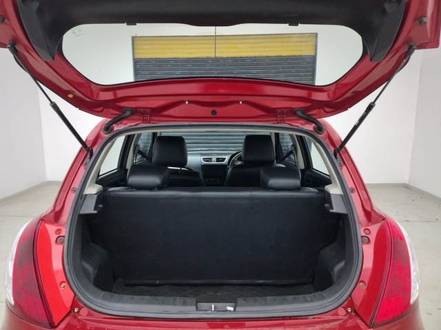 Second-hand 2014 Maruti Suzuki Swift VXI for sale in Visakhapatnam-9