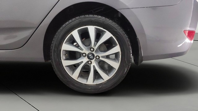 Second-hand 2015 Hyundai Verna 1.6 VTVT S Option for sale in Pune-27