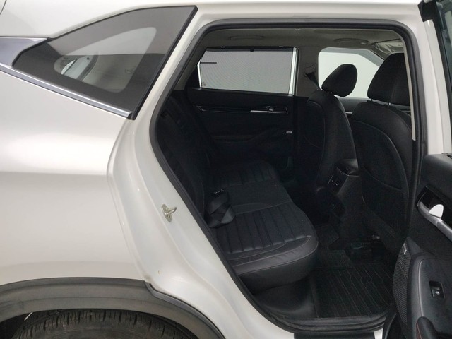 Second-hand 2020 Kia Seltos GTX Plus DCT for sale in Visakhapatnam-36