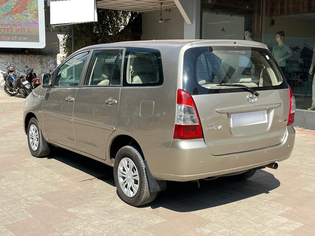 Second-hand 2008 Toyota Innova 2.5 G (Diesel) 7 Seater BS III for sale in Mumbai-5