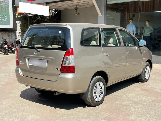 Second-hand 2008 Toyota Innova 2.5 G (Diesel) 7 Seater BS III for sale in Mumbai-4