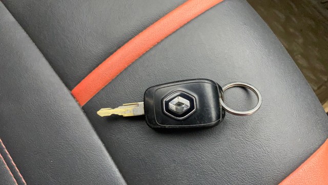 Second-hand 2022 Renault KWID RXL for sale in Hyderabad-21