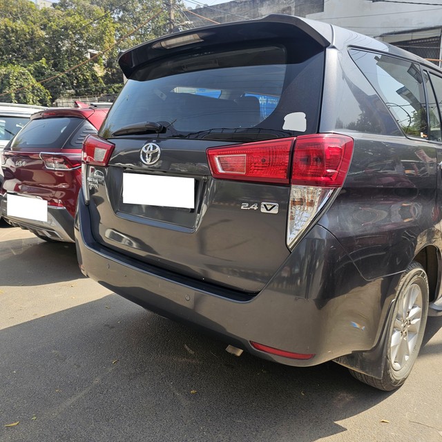 Second-hand 2019 Toyota Innova Crysta 2.4 VX MT 8S BSIV for sale in New Delhi-1