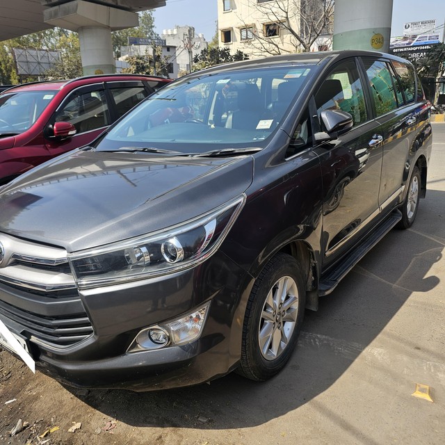 Second-hand 2019 Toyota Innova Crysta 2.4 VX MT 8S BSIV for sale in New Delhi-2