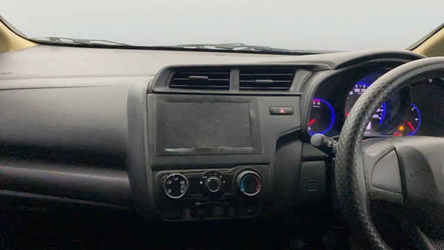 Honda Jazz 1.2 E i VTEC Second-hand 2016 Honda Jazz 1.2 E i VTEC for sale in Lucknow-0