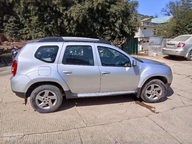 Second-hand 2013 Renault Duster RXZ AWD for sale in Solan-9