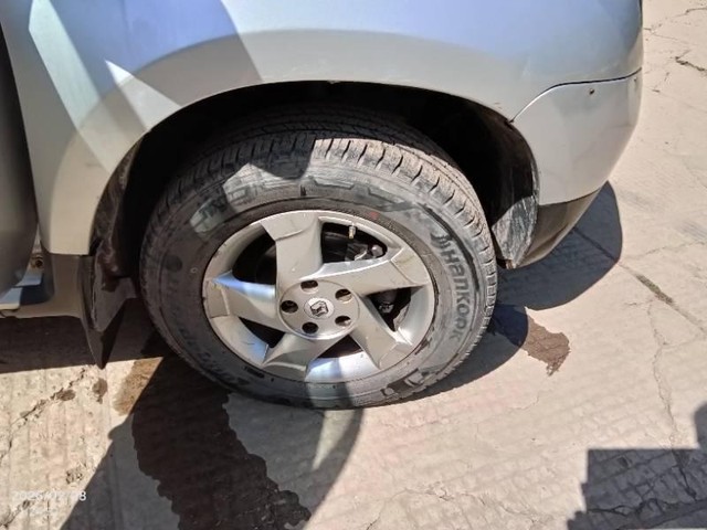 Second-hand 2013 Renault Duster RXZ AWD for sale in Solan-10