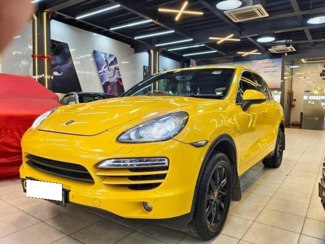 Second-hand 2014 Porsche Cayenne Diesel for sale in Mumbai-1