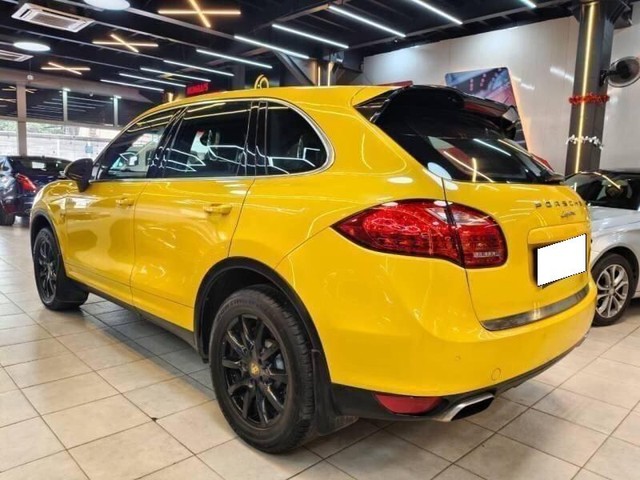 Second-hand 2014 Porsche Cayenne Diesel for sale in Mumbai-10