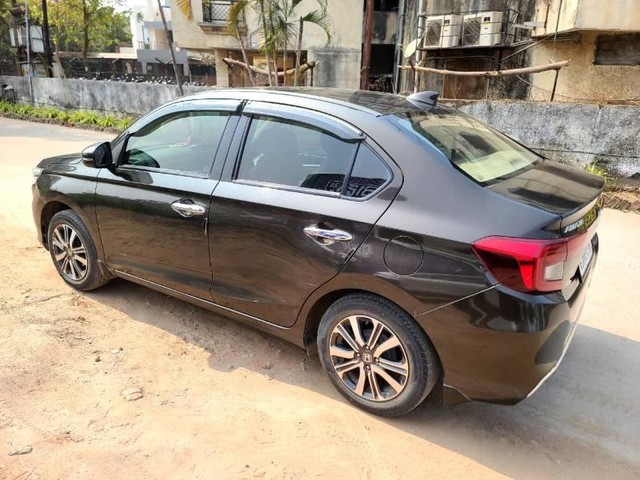 Second-hand 2022 Honda Amaze 2nd Gen VX CVT BSVI for sale in Vadodara-6