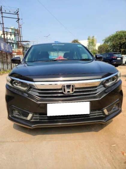 Second-hand 2022 Honda Amaze 2nd Gen VX CVT BSVI for sale in Vadodara
