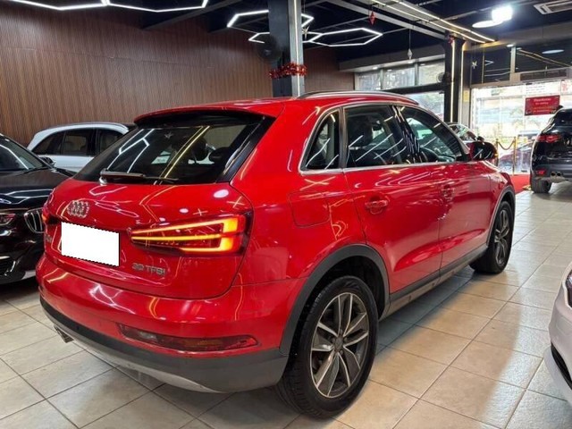 Second-hand 2018 Audi Q3 30 TFSI Premium FWD for sale in Mumbai-9
