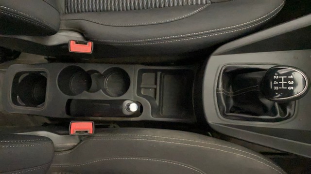 Second-hand 2019 Ford Figo 1.2P Titanium MT for sale in Lucknow-13