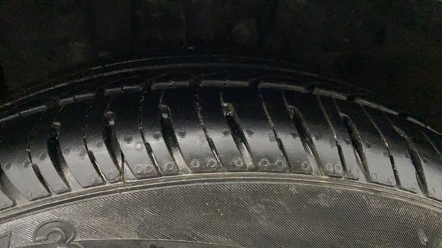 Second-hand 2019 Ford Figo 1.2P Titanium MT for sale in Lucknow-31