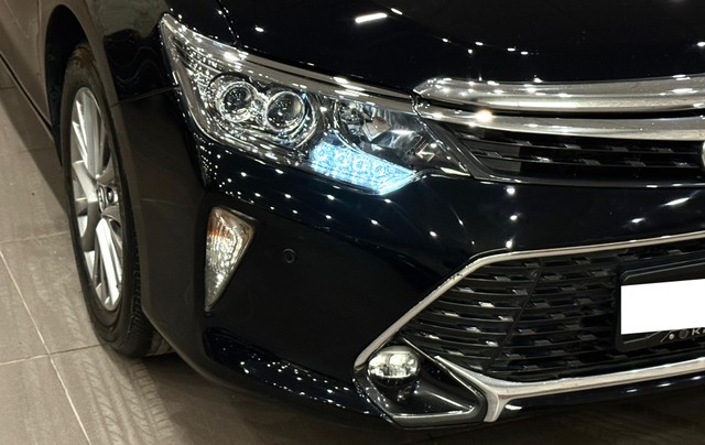 Second-hand 2018 Toyota Camry 2.5 Hybrid for sale in New Delhi-14