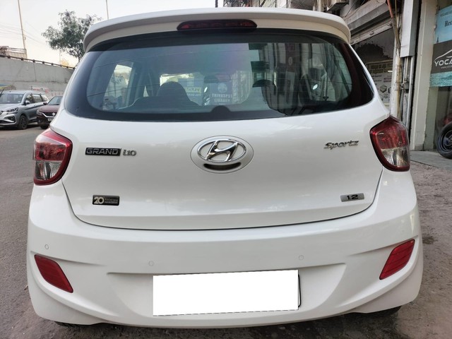 Second-hand 2016 Hyundai i10 Sportz 1.1L for sale in New Delhi-1