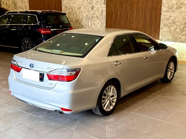 Second-hand 2017 Toyota Camry Hybrid for sale in New Delhi-13