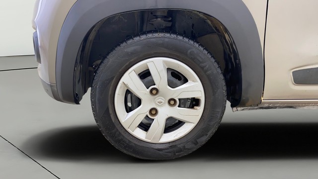 Second-hand 2018 Renault KWID RXT for sale in Ahmedabad-29