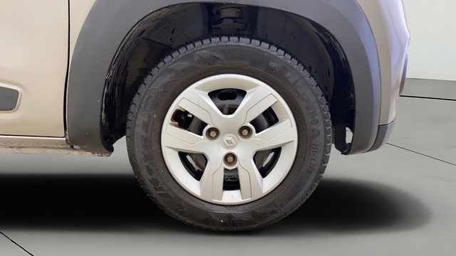 Second-hand 2018 Renault KWID RXT for sale in Ahmedabad-26