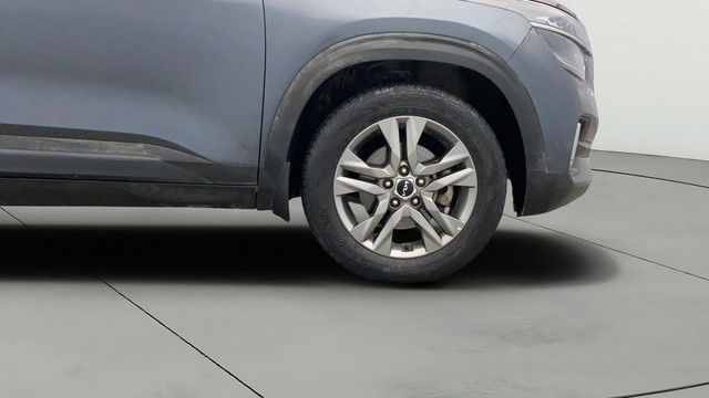 Second-hand 2022 Kia Seltos HTX Diesel for sale in Lucknow-24