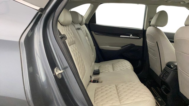 Second-hand 2022 Kia Seltos HTX Diesel for sale in Lucknow-16