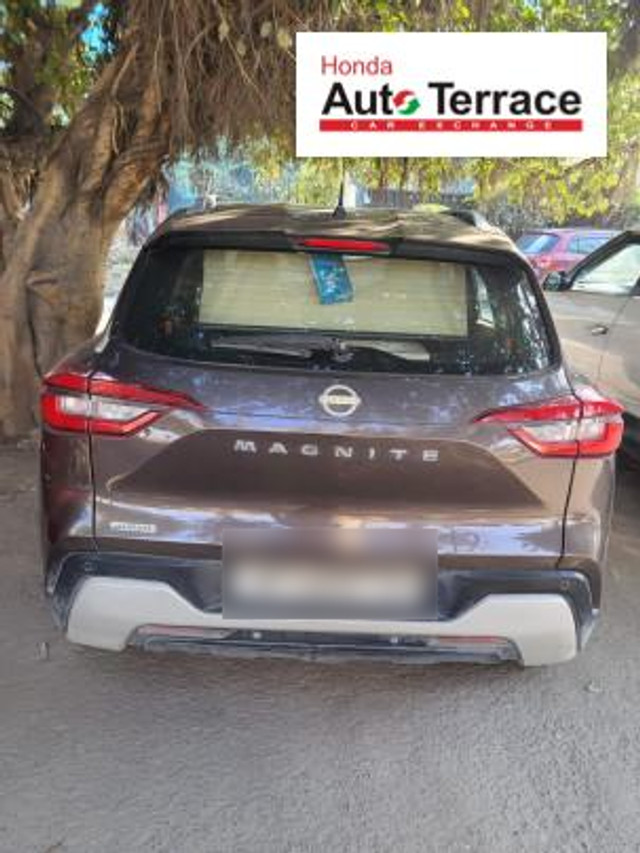 Second-hand 2021 Nissan Magnite XE BSVI for sale in Noida-2