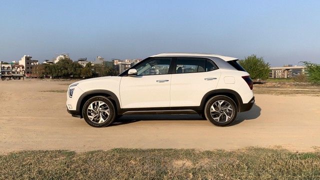 Second-hand 2023 Hyundai Creta SX Opt IVT BSVI for sale in New Delhi-5