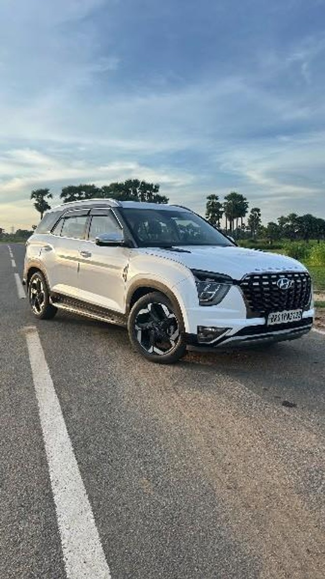 Second-hand 2022 Hyundai Alcazar Platinum AT for sale in Nalanda-0