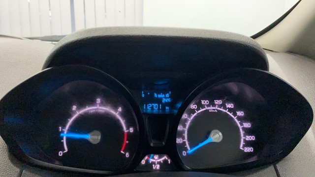 Second-hand 2016 Ford Ecosport 1.5 TDCi Trend Plus BSIV for sale in Lucknow-11