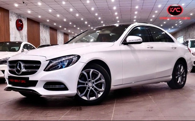 Second-hand 2016 Mercedes-Benz C-Class C 200 CGI for sale in New Delhi-3