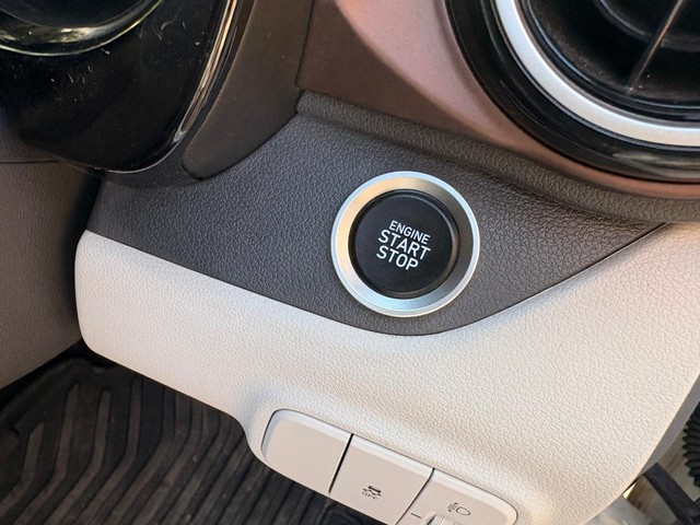 Second-hand 2024 Hyundai Aura SX Plus AMT for sale in Thane-17