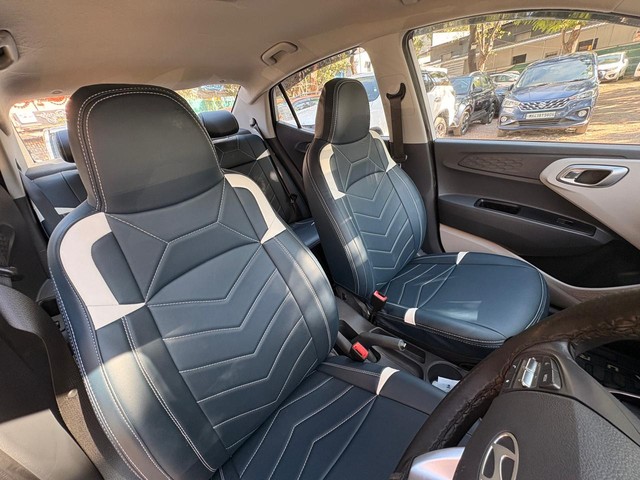 Second-hand 2024 Hyundai Aura SX Plus AMT for sale in Thane-14