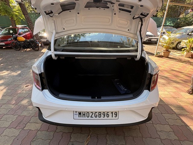 Second-hand 2024 Hyundai Aura SX Plus AMT for sale in Thane-20