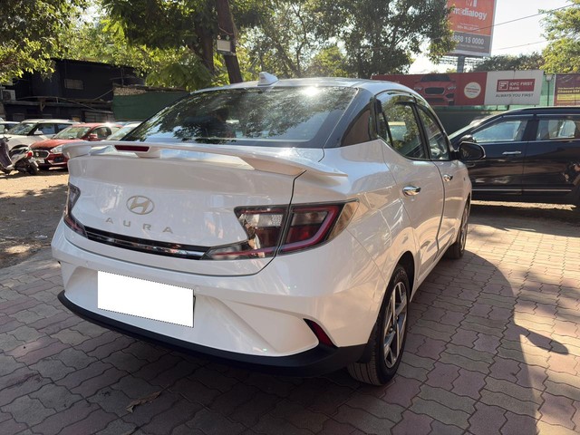 Second-hand 2024 Hyundai Aura SX Plus AMT for sale in Thane-12