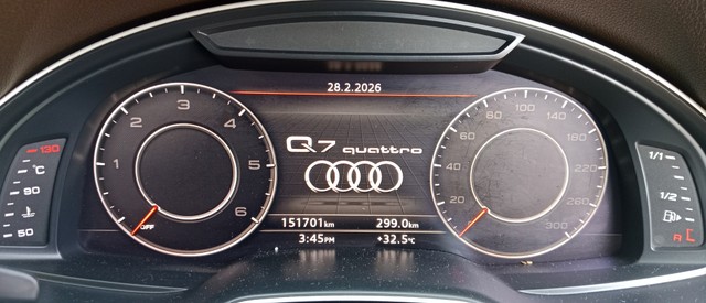 Second-hand 2017 Audi Q7 45 TDI Quattro Technology for sale in Mumbai-10