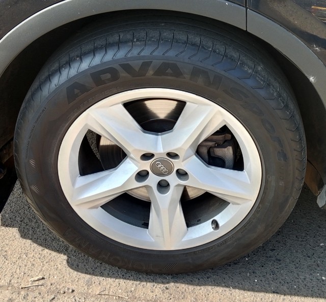 Second-hand 2017 Audi Q7 45 TDI Quattro Technology for sale in Mumbai-17