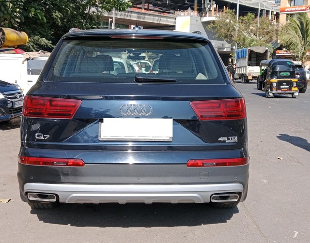 Second-hand 2017 Audi Q7 45 TDI Quattro Technology for sale in Mumbai-2