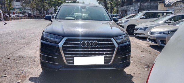 Second-hand 2017 Audi Q7 45 TDI Quattro Technology for sale in Mumbai-4