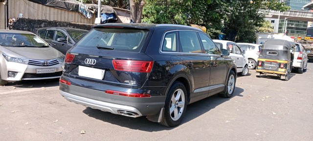 Second-hand 2017 Audi Q7 45 TDI Quattro Technology for sale in Mumbai-7