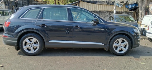 Second-hand 2017 Audi Q7 45 TDI Quattro Technology for sale in Mumbai-1