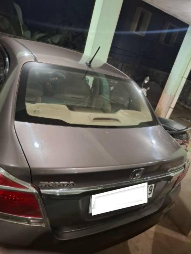 Second-hand 2013 Honda Amaze S i-Vtech for sale in Khordha-5