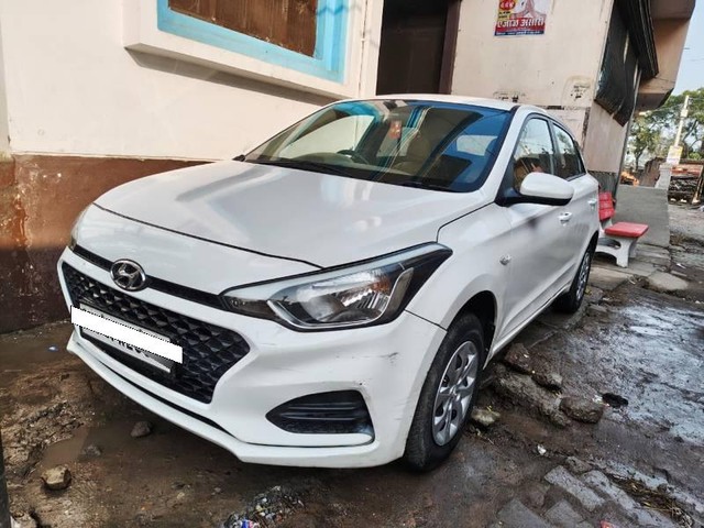 Second-hand 2018 Hyundai i20 1.2 Magna Executive for sale in Kushinagar-3