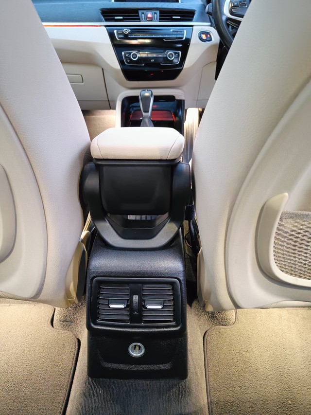 Second-hand 2018 BMW X1 sDrive 20d xLine for sale in New Delhi-12