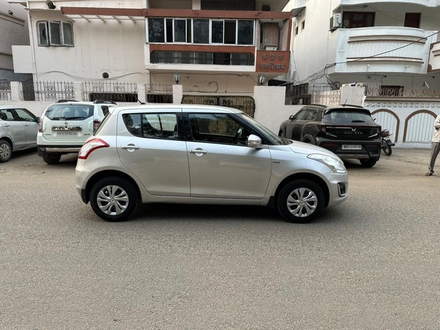 Second-hand 2016 Maruti Suzuki Swift VXI for sale in Nagpur-3