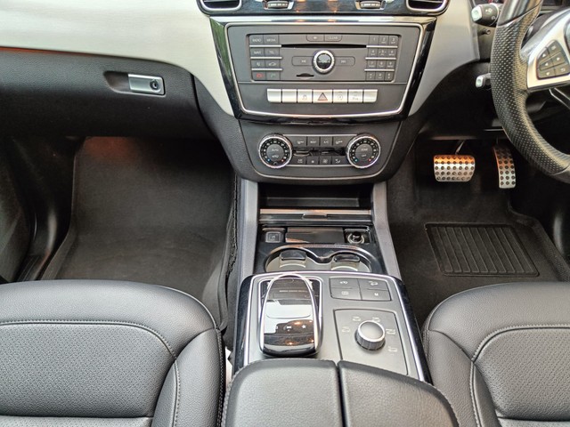 Second-hand 2020 Mercedes-Benz GLE 43 AMG Coupe for sale in New Delhi-16