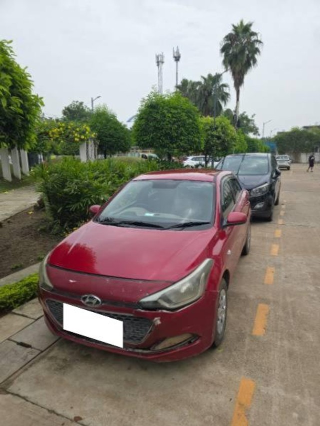 Second-hand 2014 Hyundai i20 Magna 1.4 CRDi for sale in Raipur-1