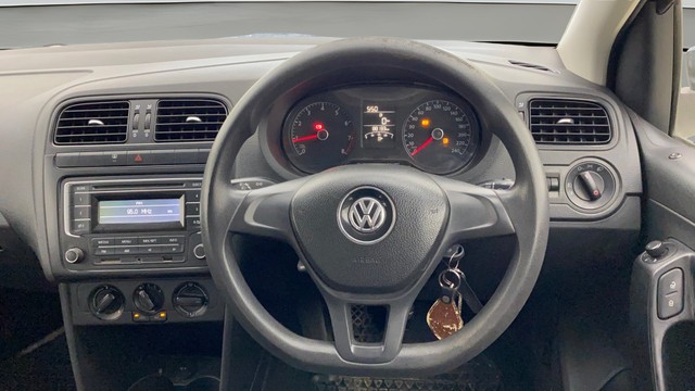 Second-hand 2015 Volkswagen Polo 1.2 MPI Comfortline for sale in Ahmedabad-12