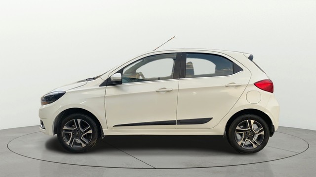 Second-hand 2019 Tata Tiago XZ Plus for sale in Jaipur-16